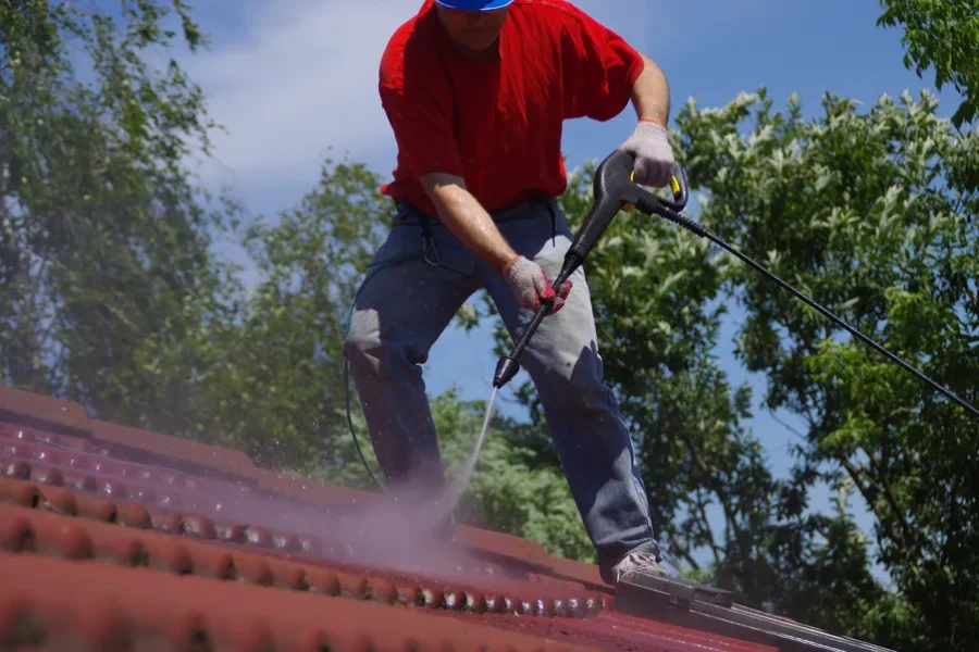 Common Roof Cleaning Mistakes And How To Avoid Them Orlando, FL