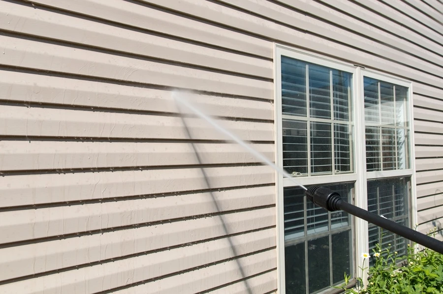 Why Soft Washing Is Ideal For Cleaning Your Roof And Siding Orlando, FL